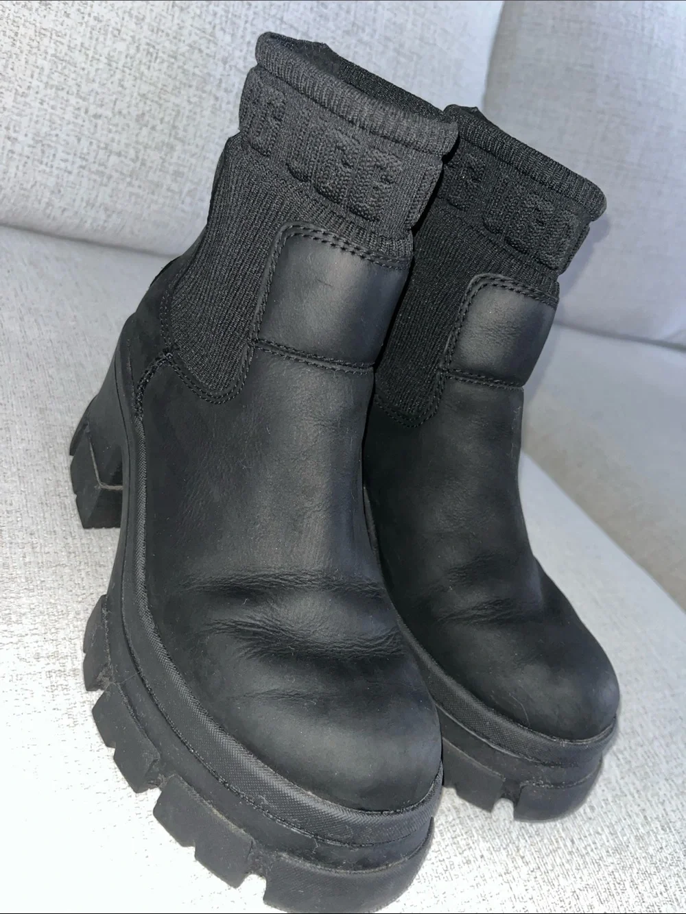 Women's Black Chunky Sock-Ankle Boots